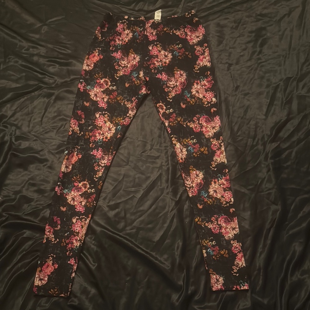 Floral Print Black Leggings